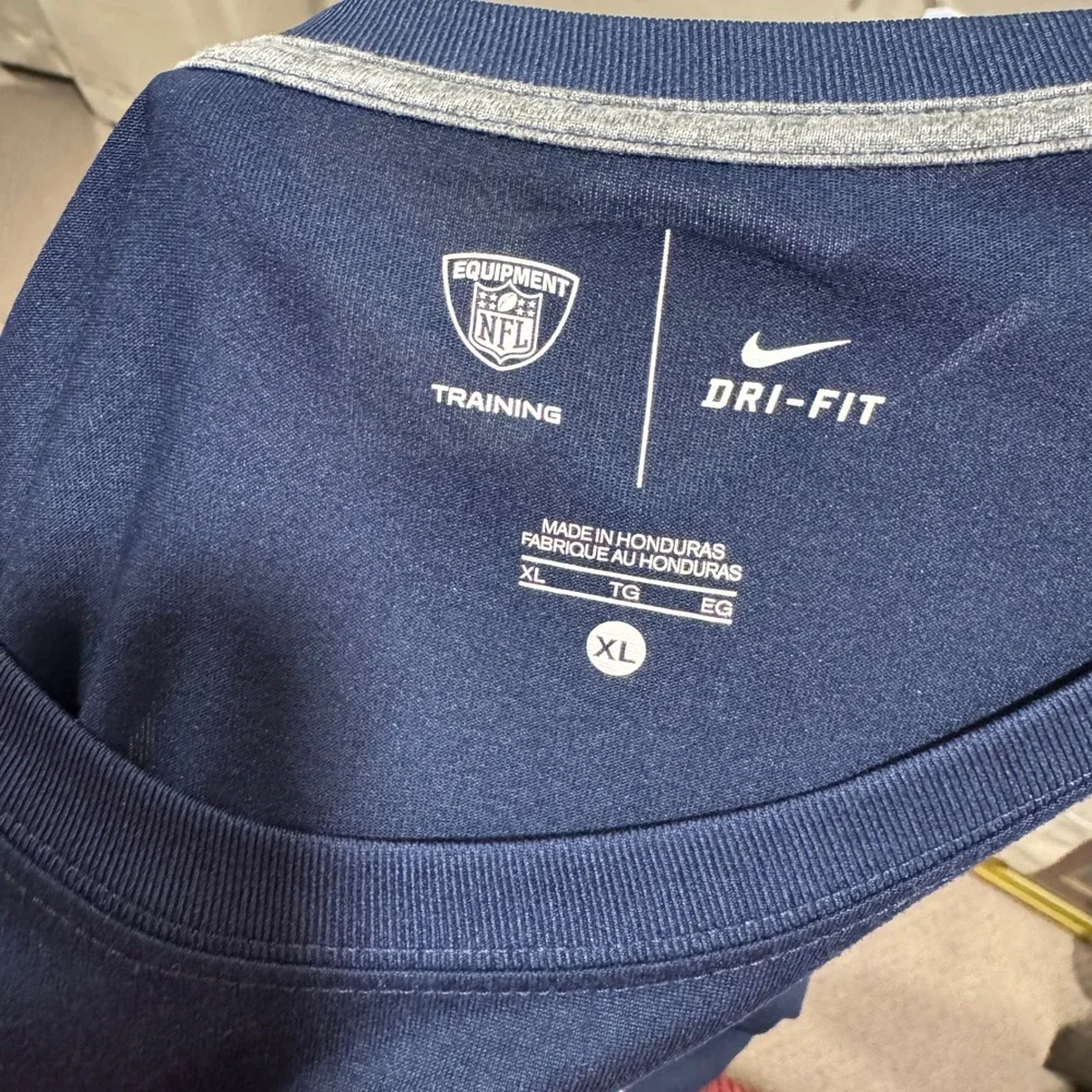 Nike NFL Chargers Long Sleeve Dri-FIT‎ Training Shirt Mens XL Football Bundle